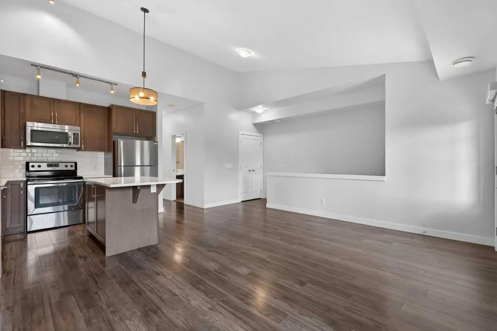 12 Evanscrest Gardens NW Calgary AB T3P0S1