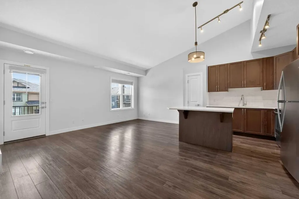 12 Evanscrest Gardens NW Calgary AB T3P0S1