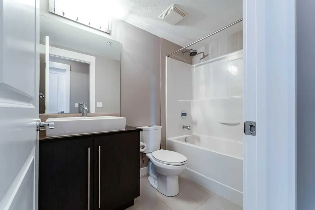 11 Mahogany Row SE Calgary AB T3M 2L6