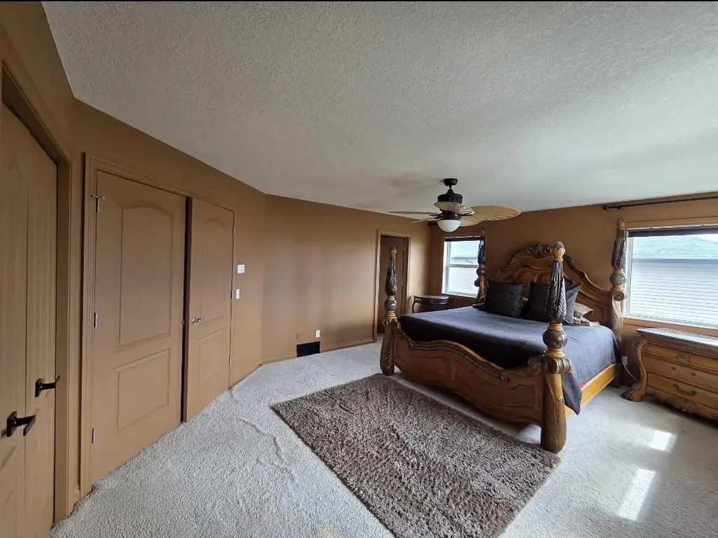 460 Sunset Link Crossfield AB T0M 0S0