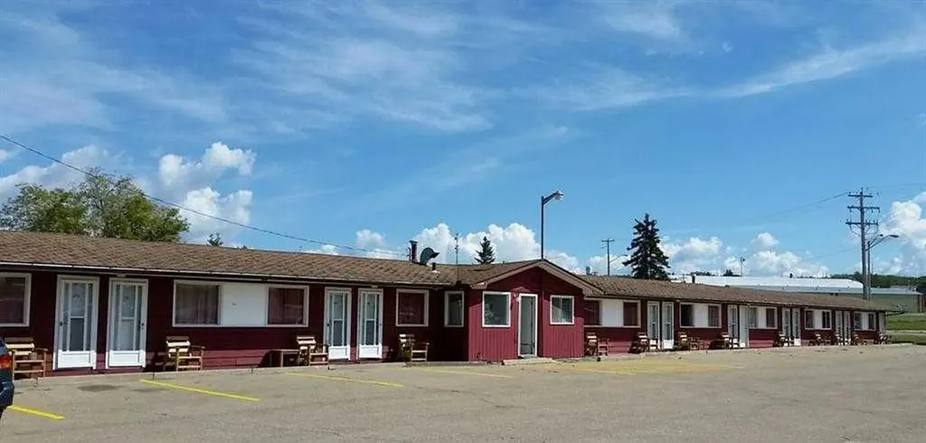 5101 Railway Avenue Boyle AB T0A 0M0