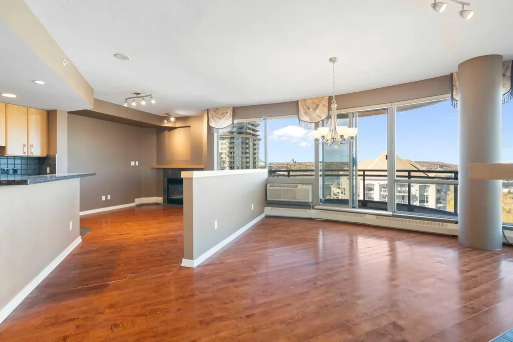 1088 6 Avenue SW Calgary AB T2P 5N3