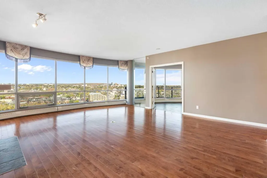 1088 6 Avenue SW Calgary AB T2P 5N3