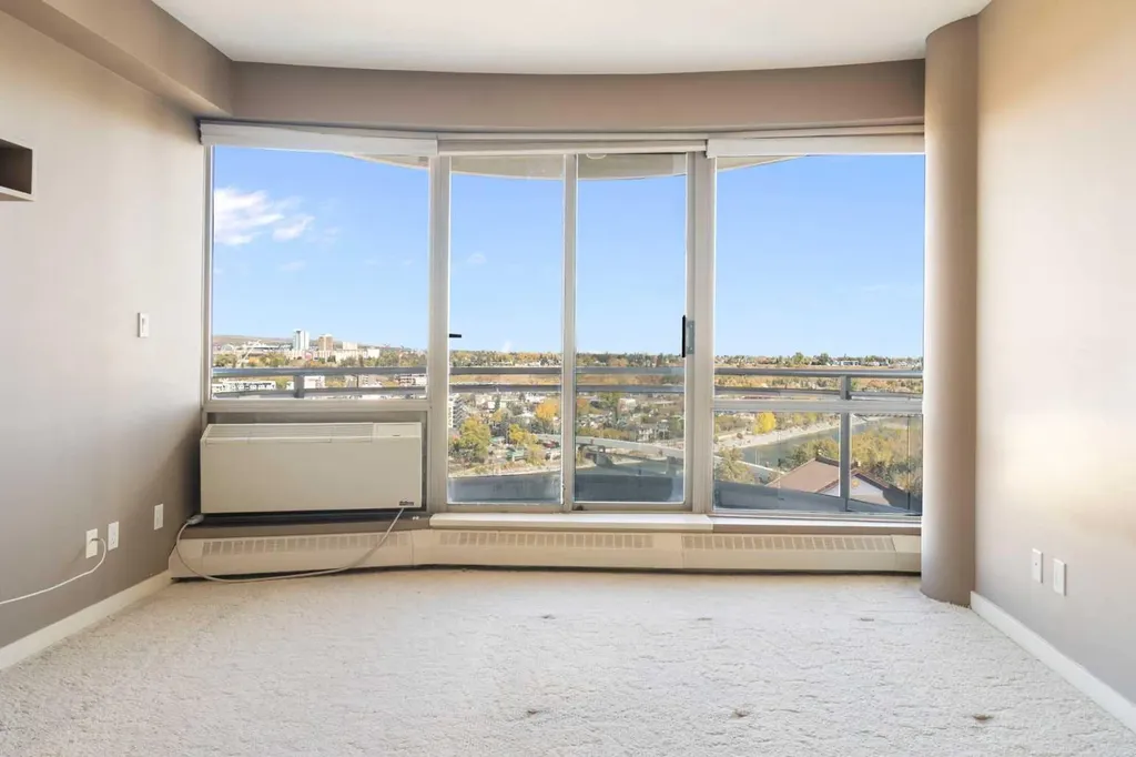 1088 6 Avenue SW Calgary AB T2P 5N3