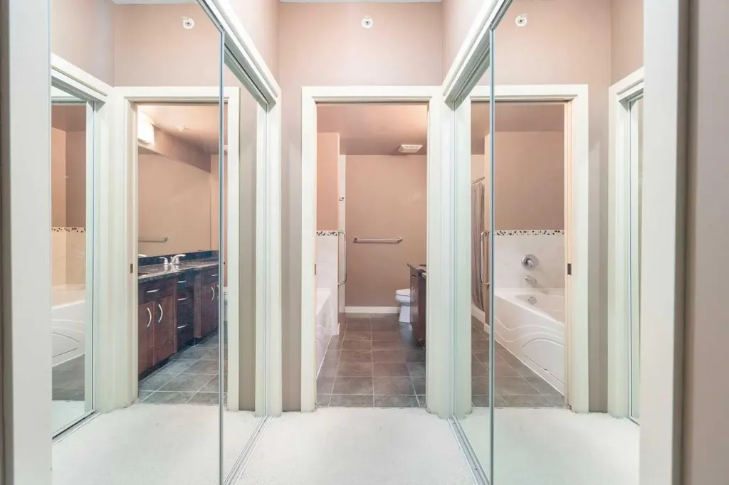 1088 6 Avenue SW Calgary AB T2P 5N3