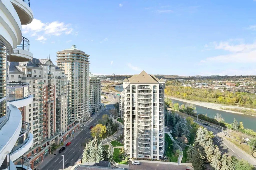 1088 6 Avenue SW Calgary AB T2P 5N3