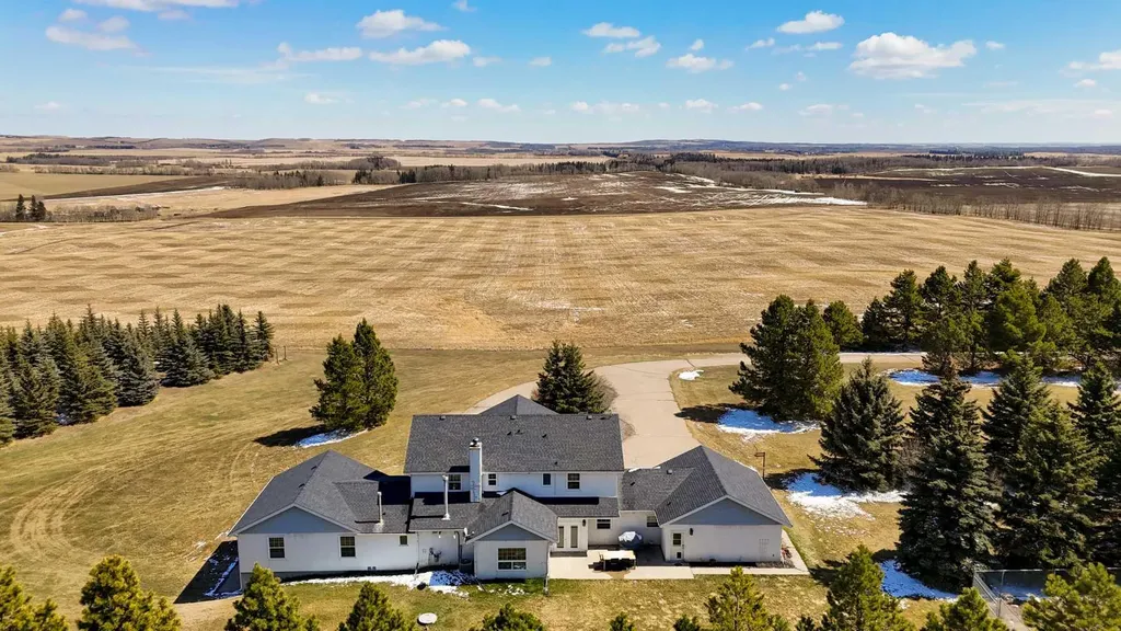 3110 Township Road 411 Rural Lacombe County AB T0C0J0