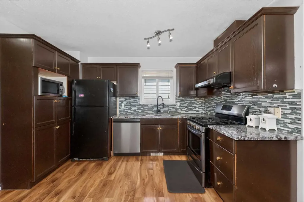 119 Taravista Drive NE Calgary AB t3j 4t2