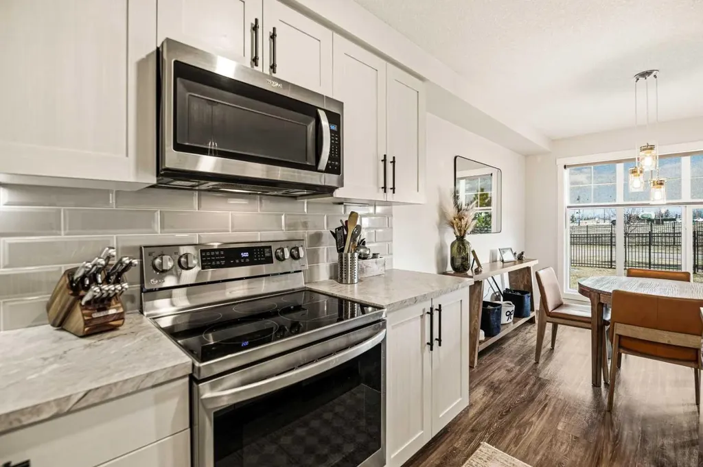 8 Springfield Boulevard Sylvan Lake AB T4S 0S5