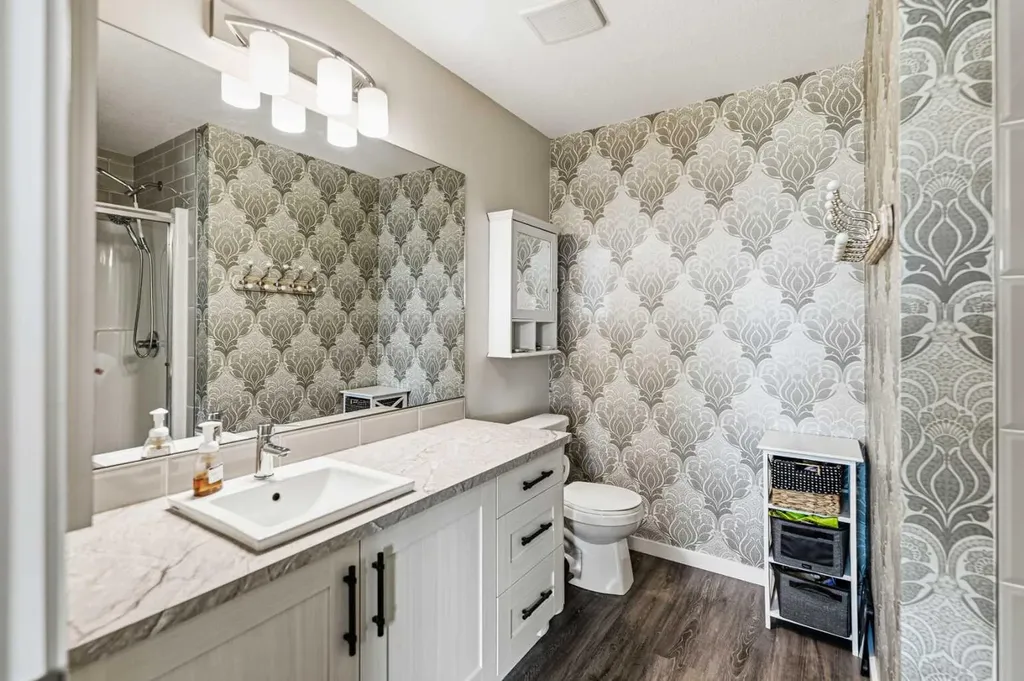 8 Springfield Boulevard Sylvan Lake AB T4S 0S5