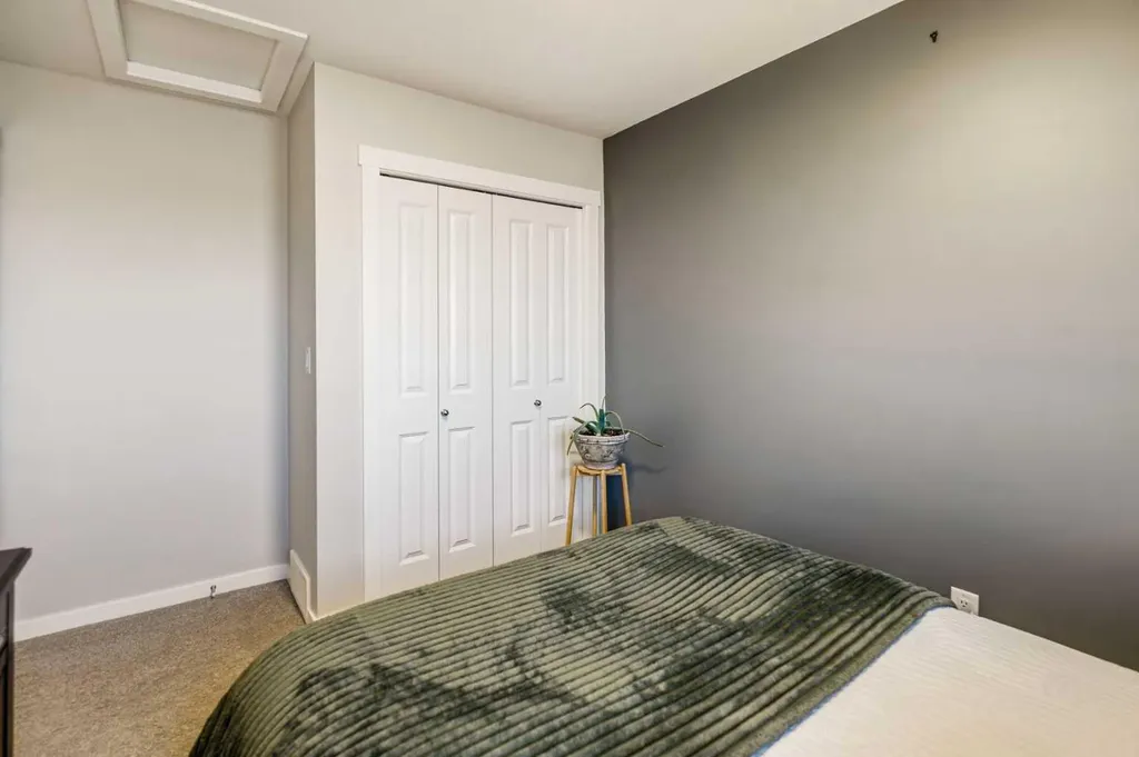 8 Springfield Boulevard Sylvan Lake AB T4S 0S5