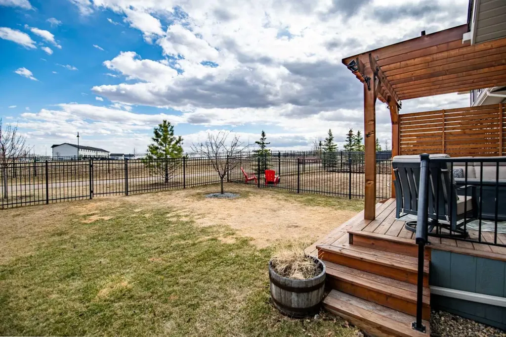 8 Springfield Boulevard Sylvan Lake AB T4S 0S5