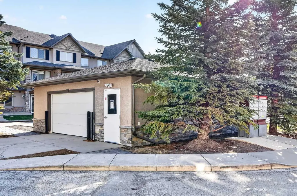 211 Aspen Stone Boulevard SW Calgary AB T3H 0K1