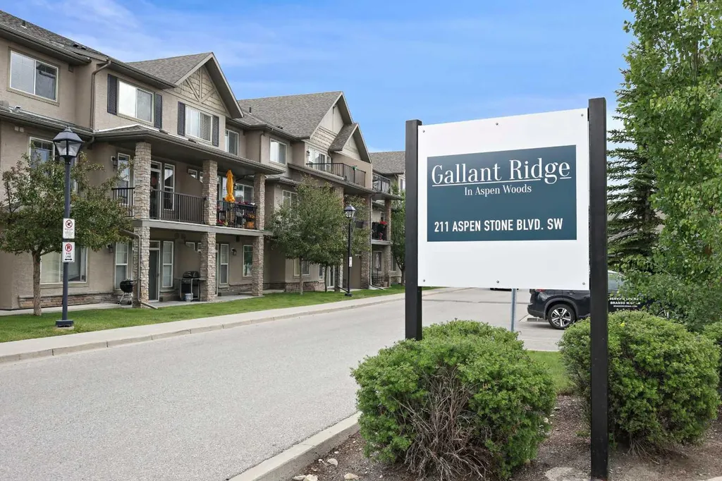 211 Aspen Stone Boulevard SW Calgary AB T3H 0K1