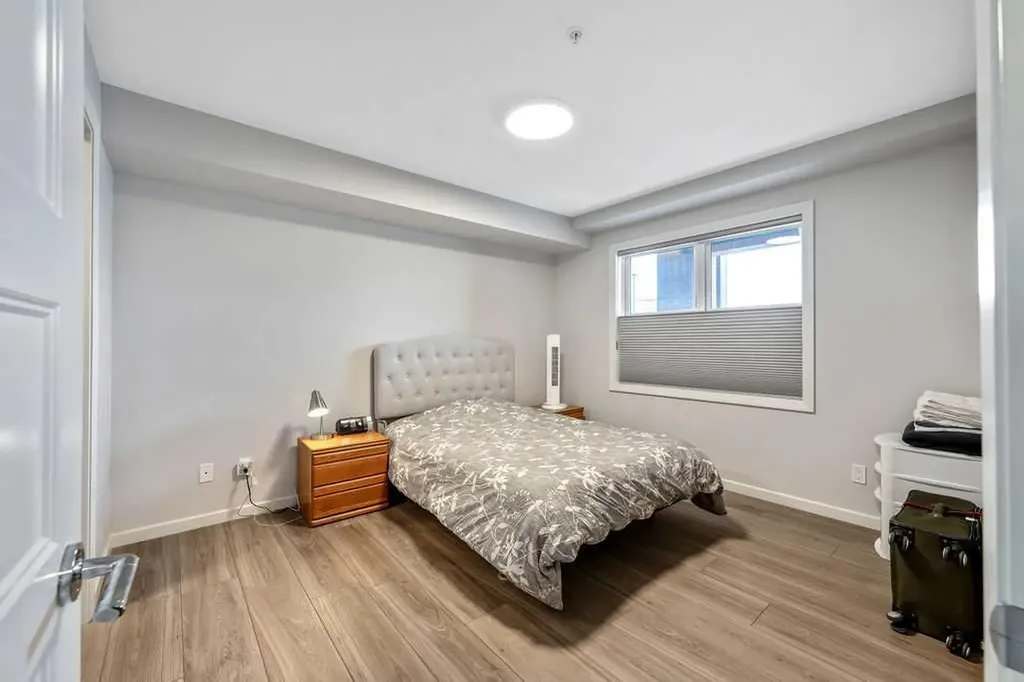 10 Market Boulevard SE Airdrie AB T4A0W8