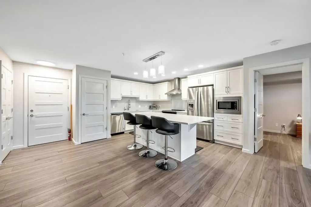 10 Market Boulevard SE Airdrie AB T4A0W8