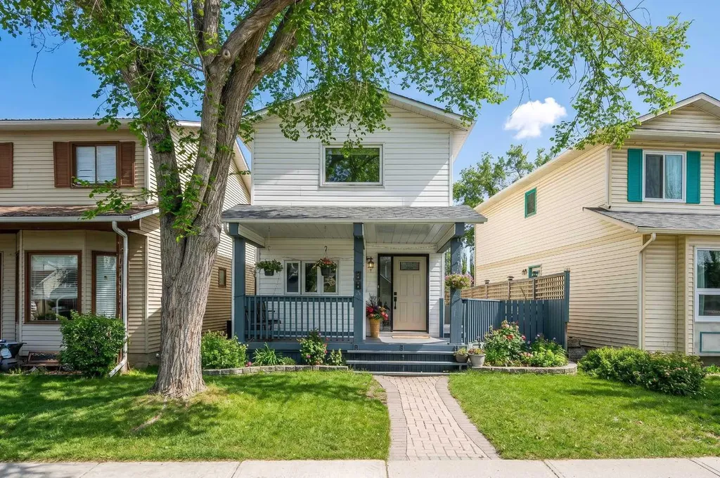 96 Mckinley Road SE Calgary AB T2Z 1V8