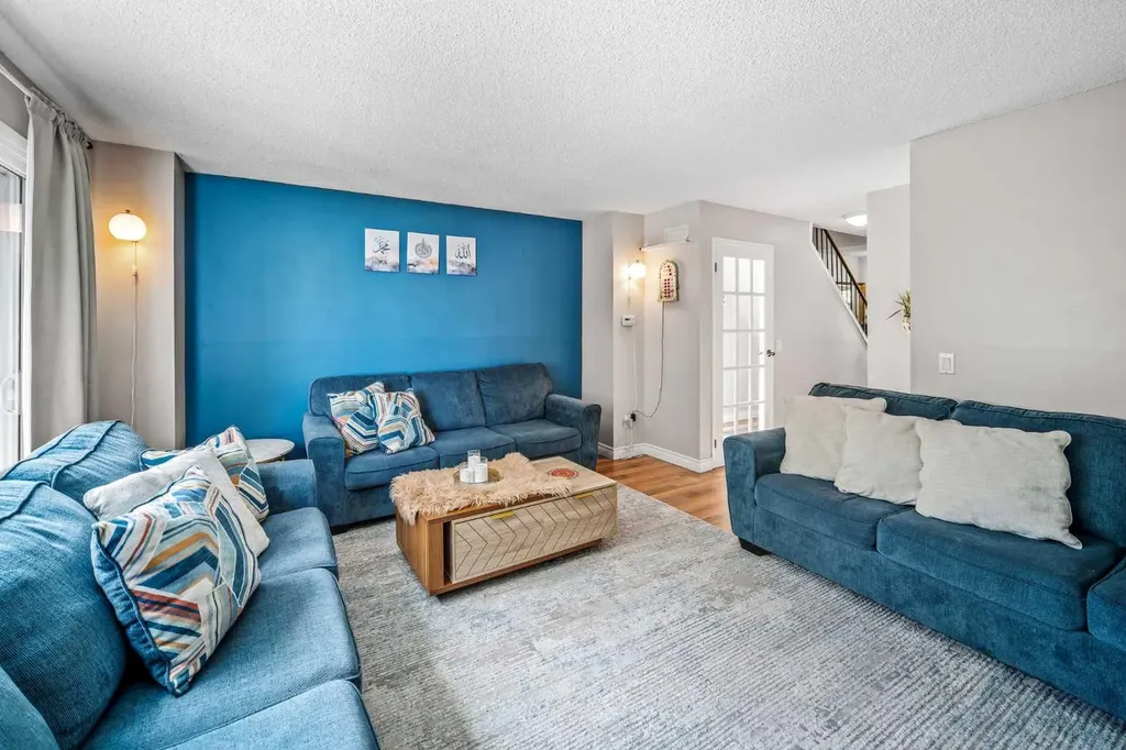 96 Mckinley Road SE Calgary AB T2Z 1V8