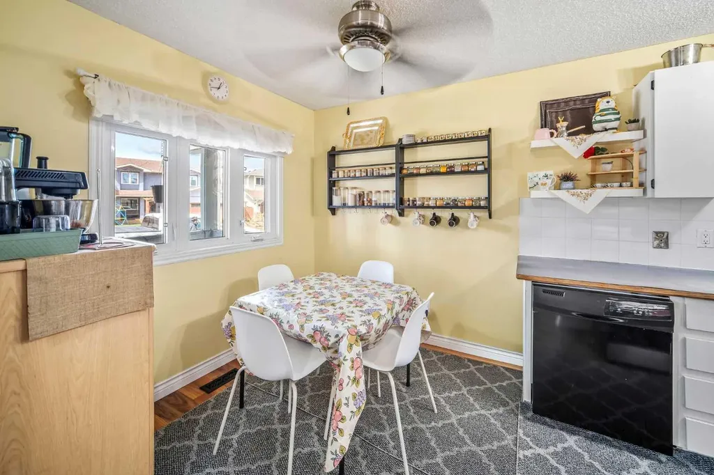 96 Mckinley Road SE Calgary AB T2Z 1V8