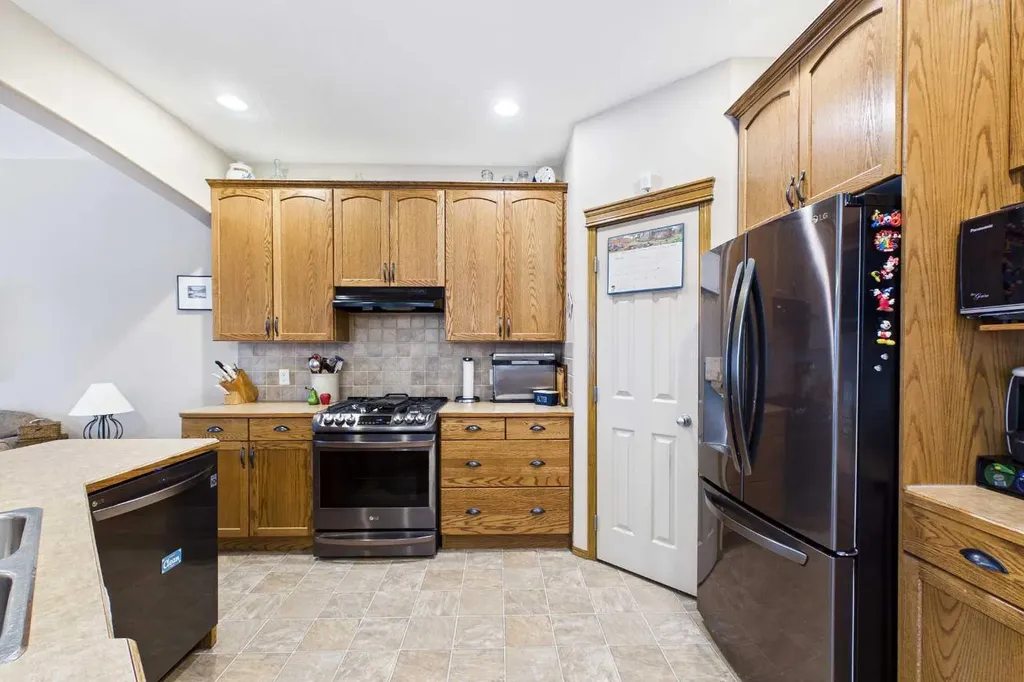 551 Tuscany Ravine Road NW Calgary AB T3L 3B1