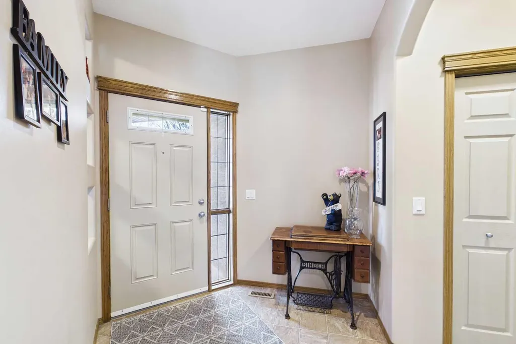 551 Tuscany Ravine Road NW Calgary AB T3L 3B1