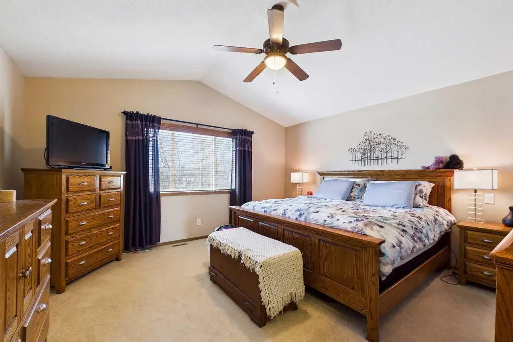 551 Tuscany Ravine Road NW Calgary AB T3L 3B1