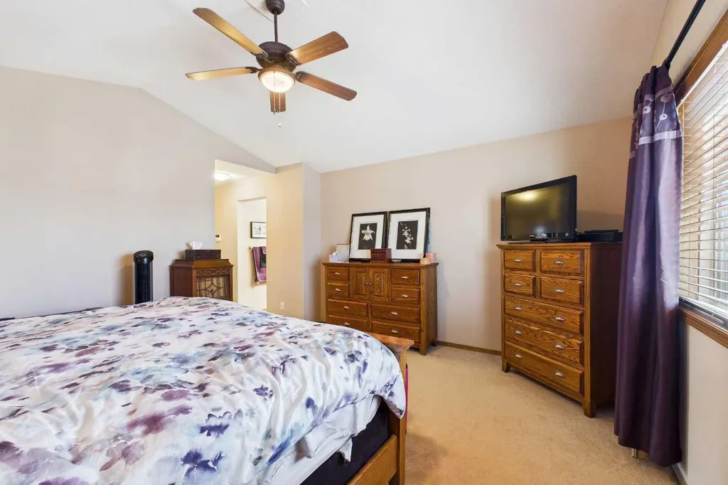 551 Tuscany Ravine Road NW Calgary AB T3L 3B1