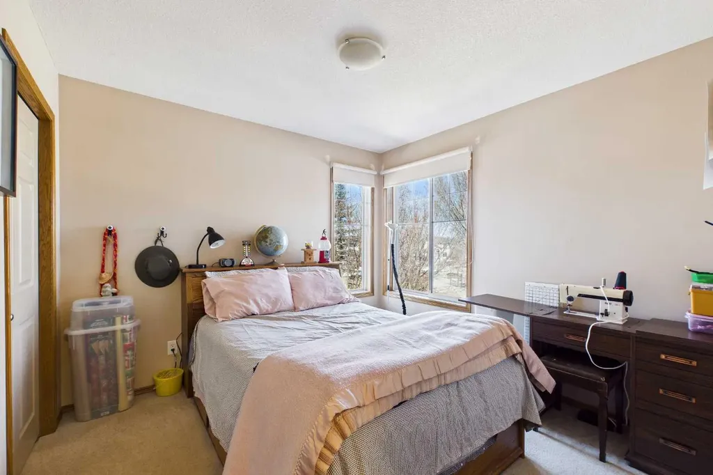 551 Tuscany Ravine Road NW Calgary AB T3L 3B1