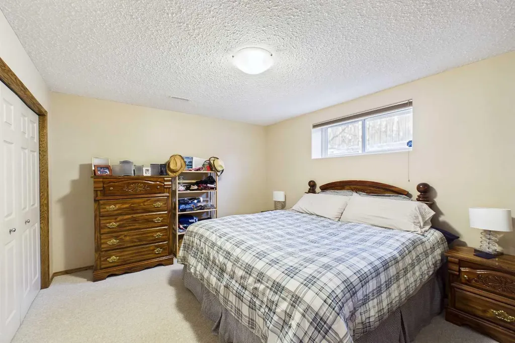 551 Tuscany Ravine Road NW Calgary AB T3L 3B1