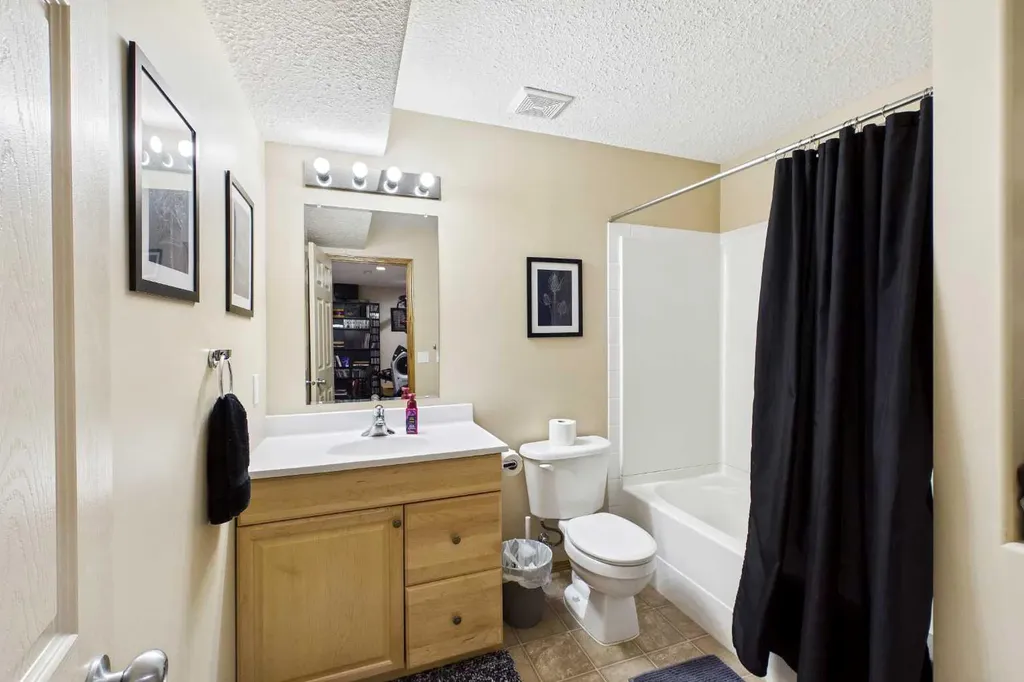 551 Tuscany Ravine Road NW Calgary AB T3L 3B1