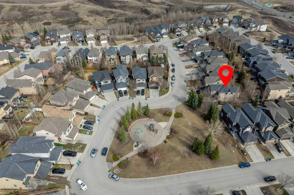 551 Tuscany Ravine Road NW Calgary AB T3L 3B1
