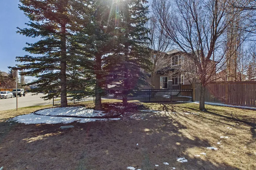 551 Tuscany Ravine Road NW Calgary AB T3L 3B1