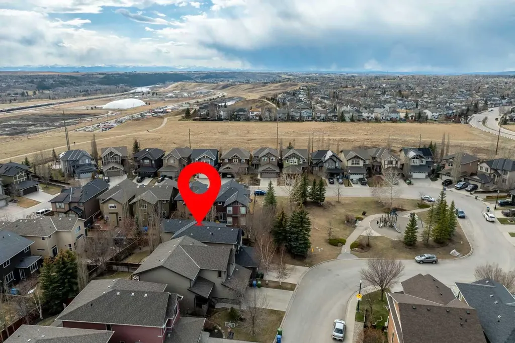 551 Tuscany Ravine Road NW Calgary AB T3L 3B1
