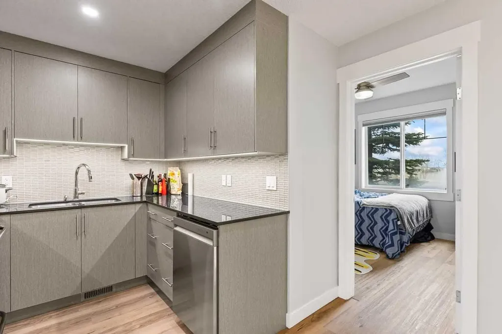 35 West Coach Manor SW Calgary AB T3H1R7