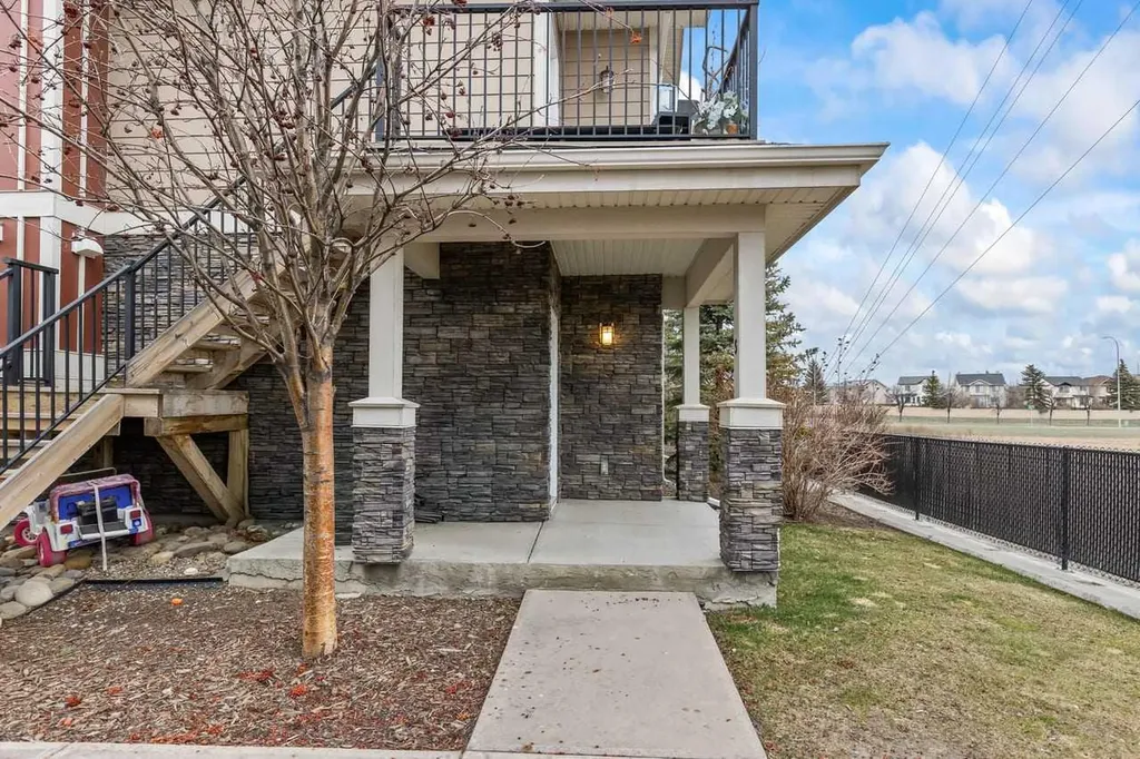 35 West Coach Manor SW Calgary AB T3H1R7
