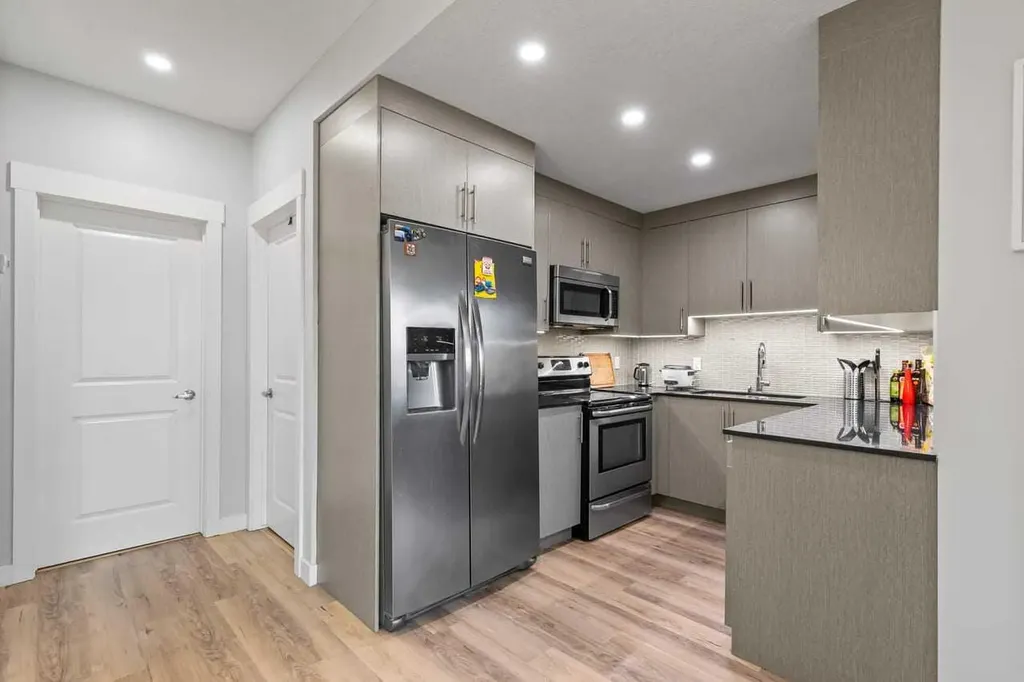 35 West Coach Manor SW Calgary AB T3H1R7