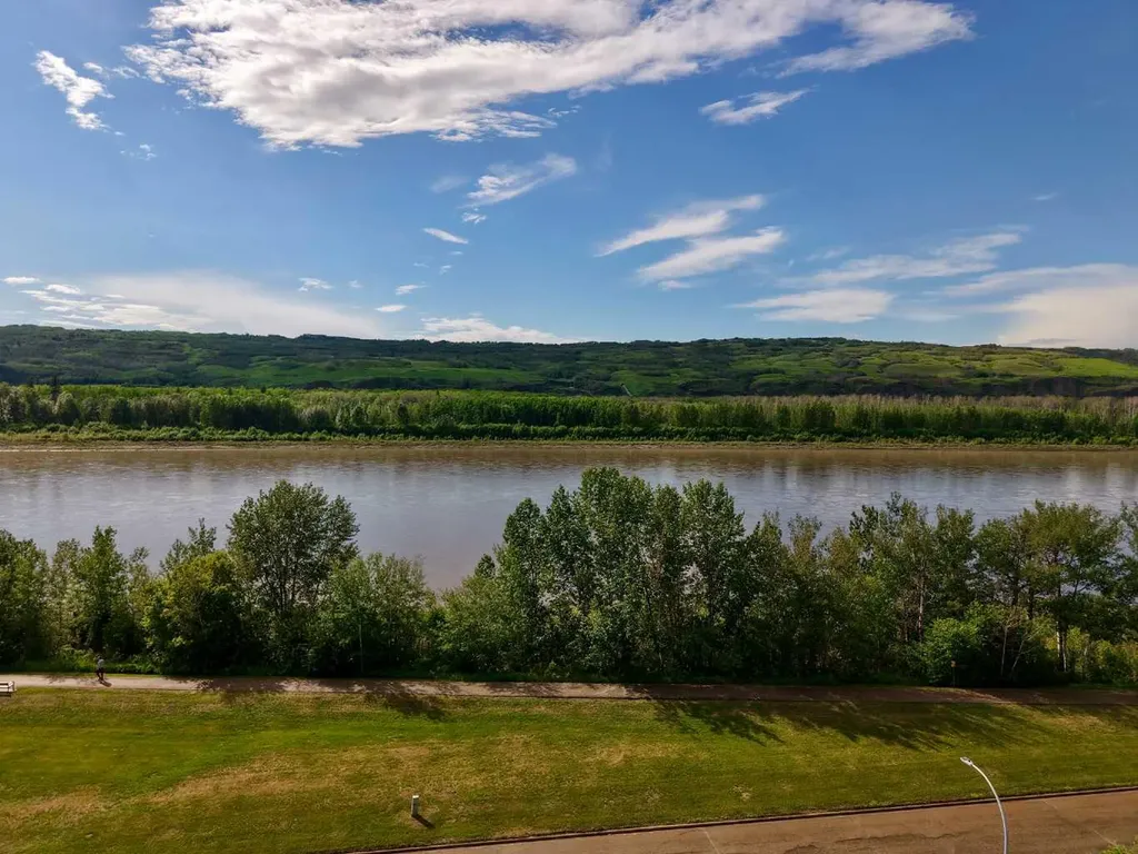 7901 94 Street Peace River AB T8S 1E6