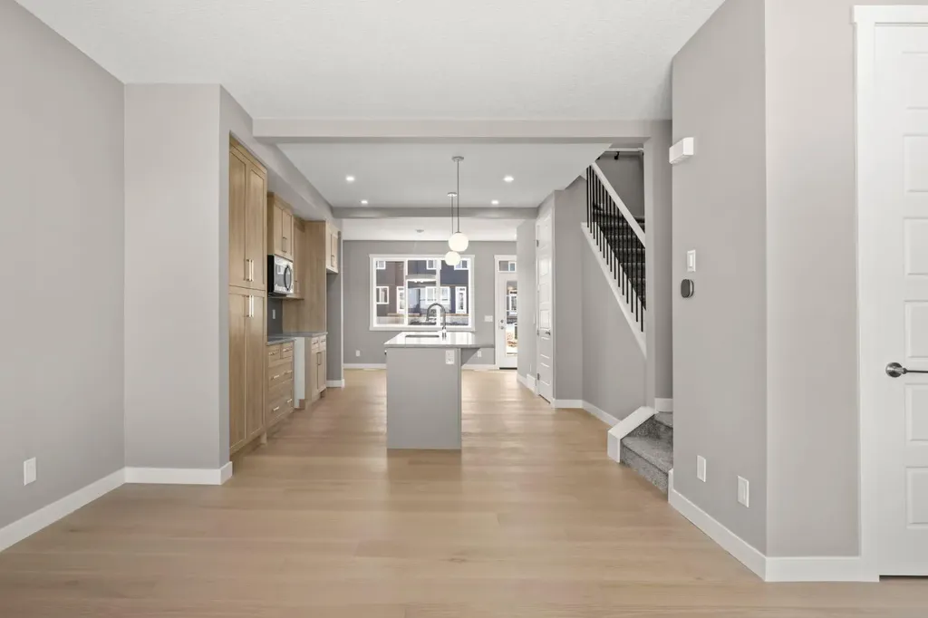 656 Sora Boulevard SE Calgary AB T3S0L6