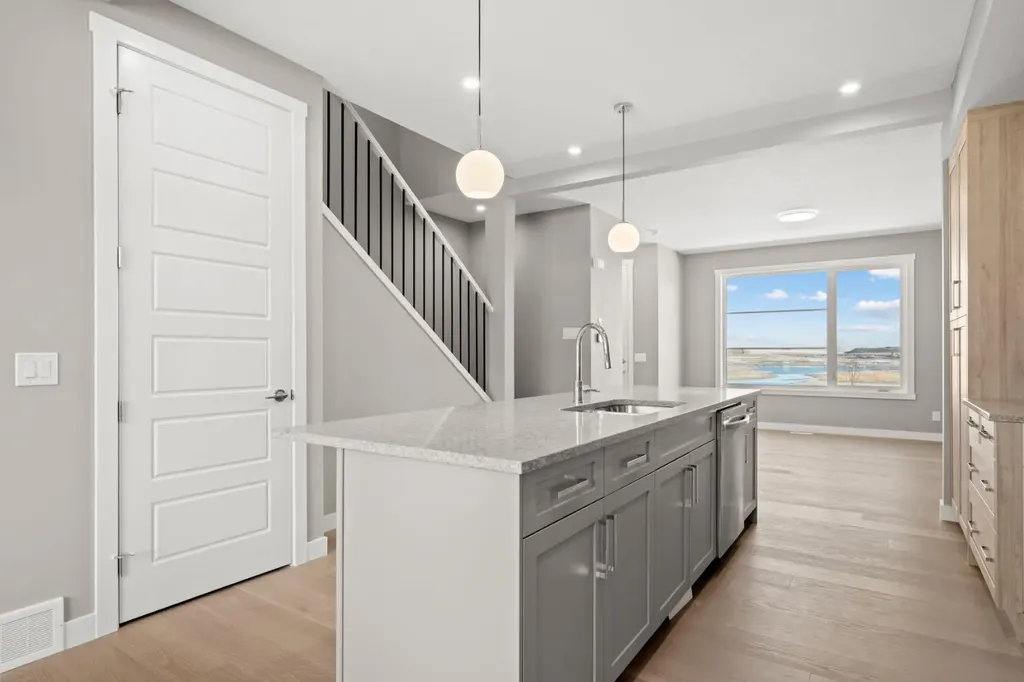 656 Sora Boulevard SE Calgary AB T3S0L6