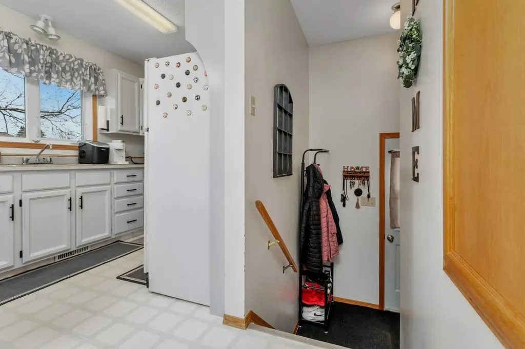 5751 55 Street Rocky Mountain House AB T4T 1J7