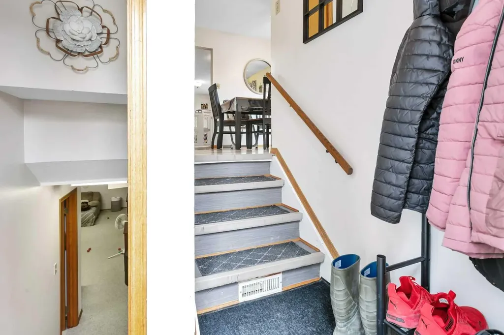 5751 55 Street Rocky Mountain House AB T4T 1J7