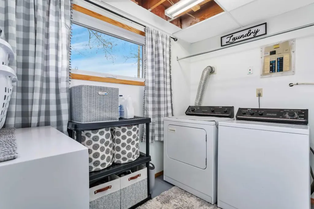 5751 55 Street Rocky Mountain House AB T4T 1J7