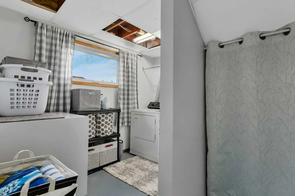 5751 55 Street Rocky Mountain House AB T4T 1J7