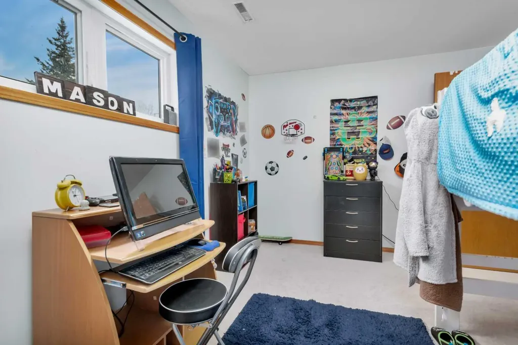 5751 55 Street Rocky Mountain House AB T4T 1J7