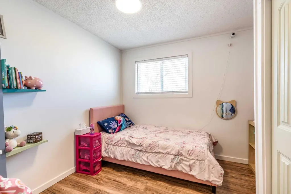 1797 4 Avenue NE Medicine Hat AB T1C 1A4