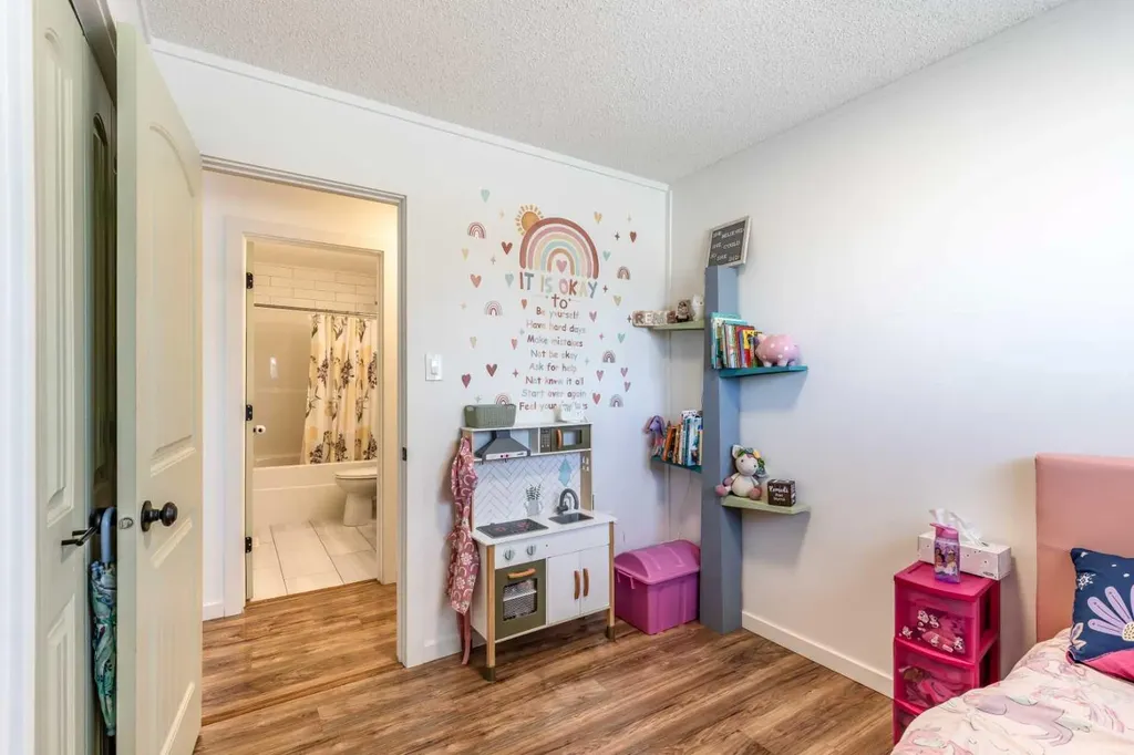 1797 4 Avenue NE Medicine Hat AB T1C 1A4