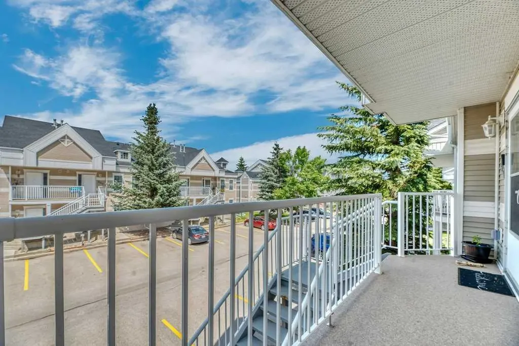 103 Strathaven Drive Strathmore AB T1P 1W3