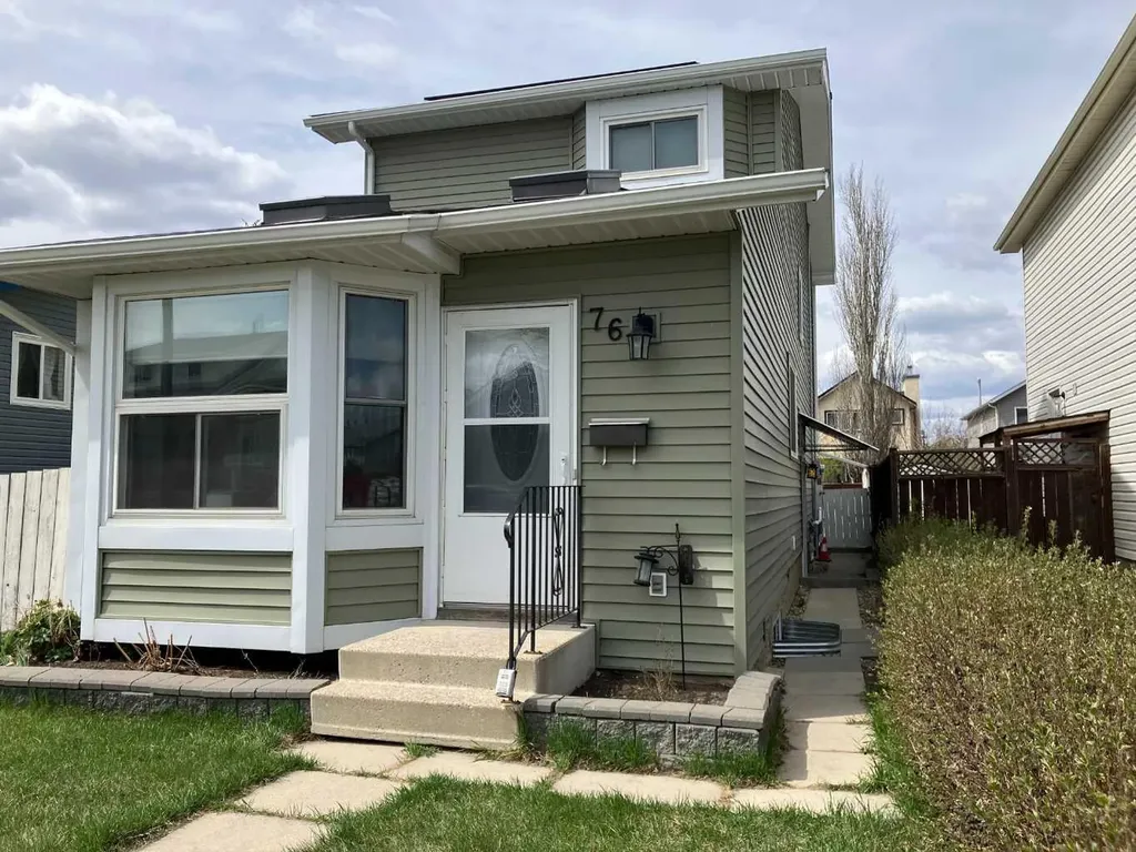 76 Martindale Close NE Calgary AB T3J 2T9