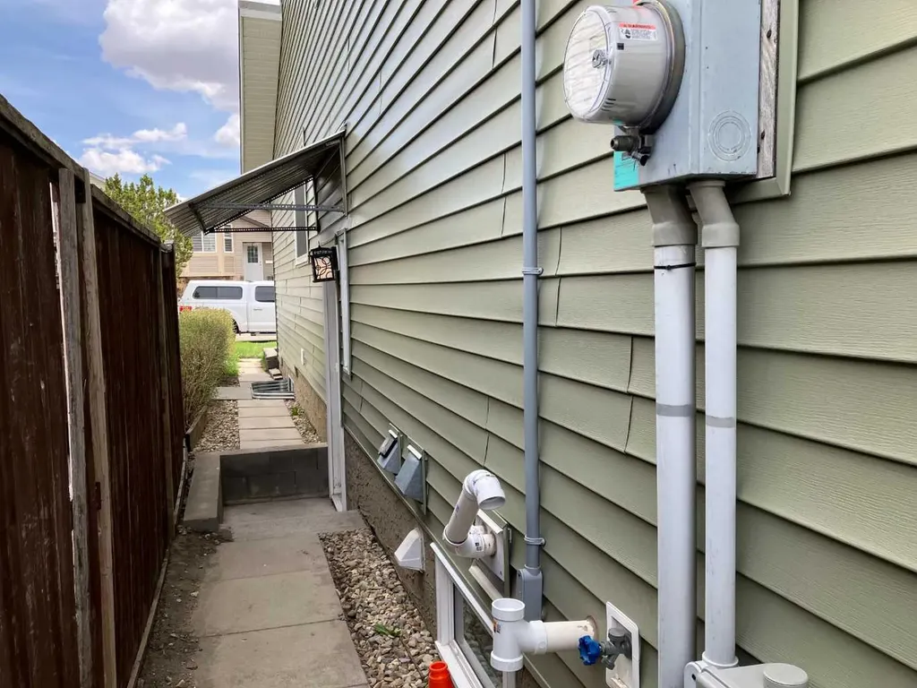 76 Martindale Close NE Calgary AB T3J 2T9