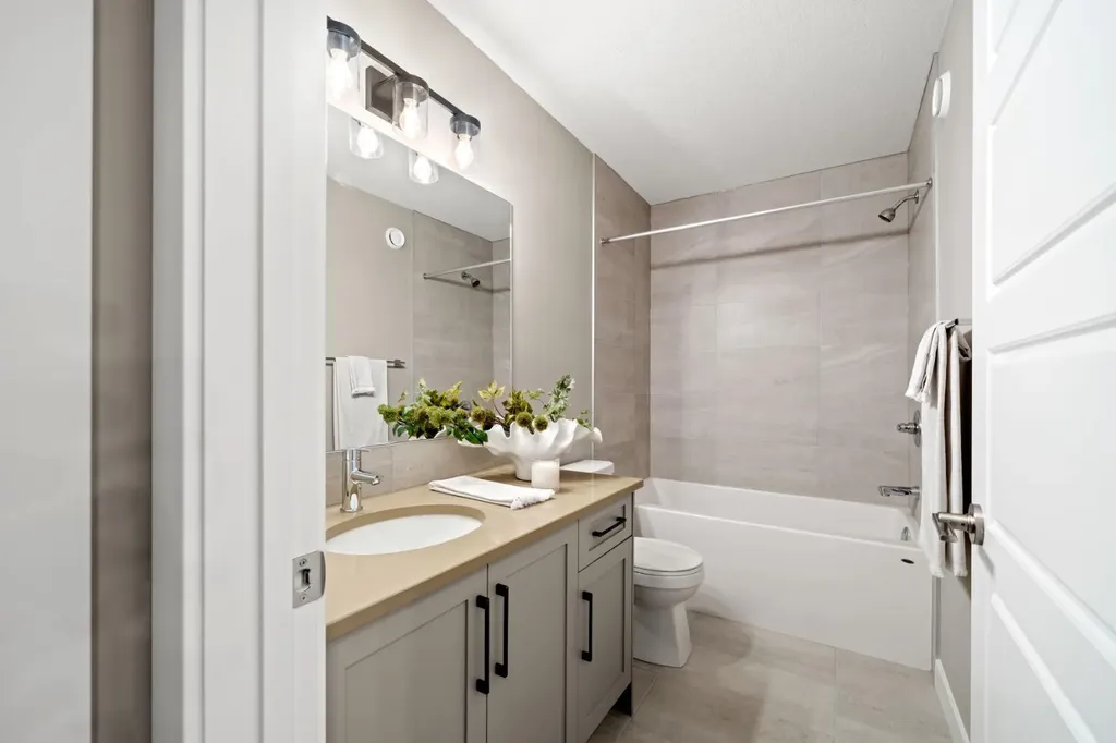 648 Sora Boulevard SE Calgary AB T3S 0L6